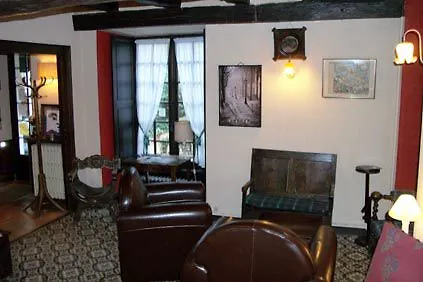 Hotellerie De Charme Le Relais Cicero Hotel-jardin-calme-verdure-centre Hotel