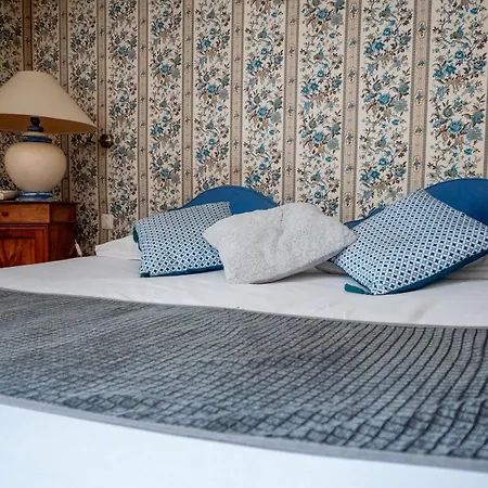 Hotell Hotellerie De Charme Le Relais Cicero Hotel-jardin-calme-verdure-centre