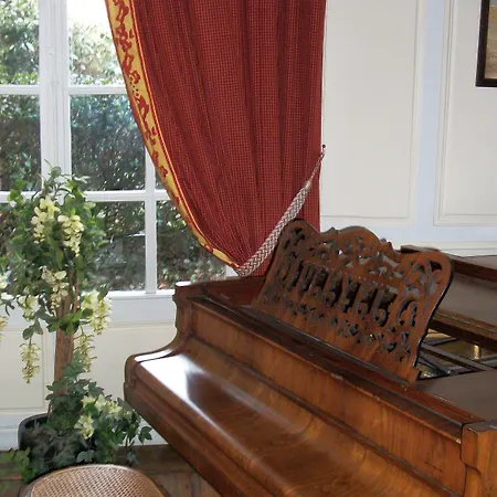 Hotel Hotellerie De Charme Le Relais Cicero Hotel-jardin-calme-verdure-centre La Flèche