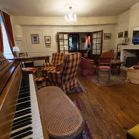 Hotel Hotellerie De Charme Le Relais Cicero Hotel-jardin-calme-verdure-centre La Flèche