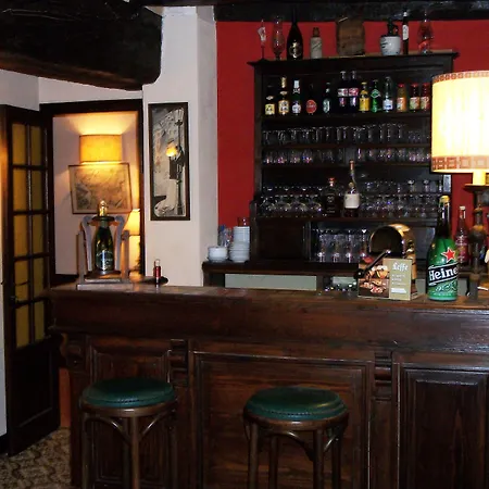 Hotell Hotellerie De Charme Le Relais Cicero Hotel-jardin-calme-verdure-centre 3*
