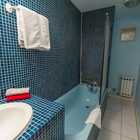 Hotellerie De Charme Le Relais Cicero Hotel-jardin-calme-verdure-centre La Flèche