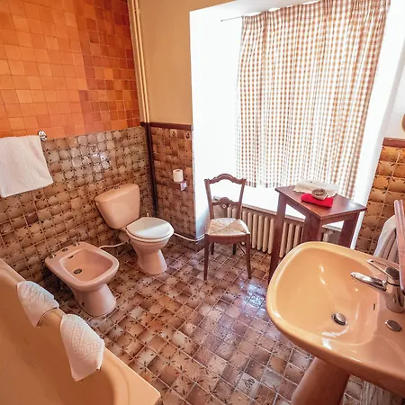 Hotellerie De Charme Le Relais Cicero Hotel-jardin-calme-verdure-centre Hotel La Flèche